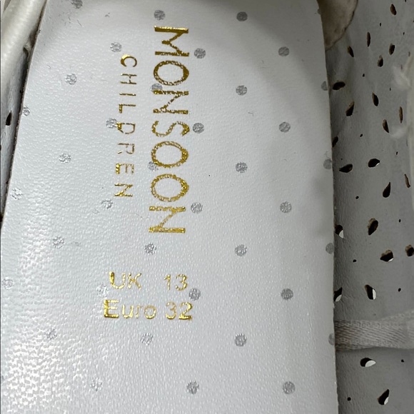 Perfect for Holidays Monsoon (UK brand)shoes with bow and a heart at front - Picture 2 of 6